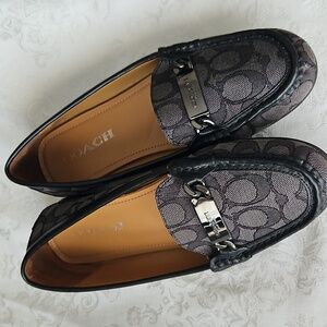 Coach "Olive" Signature Monogram Loafers. Size 8B.